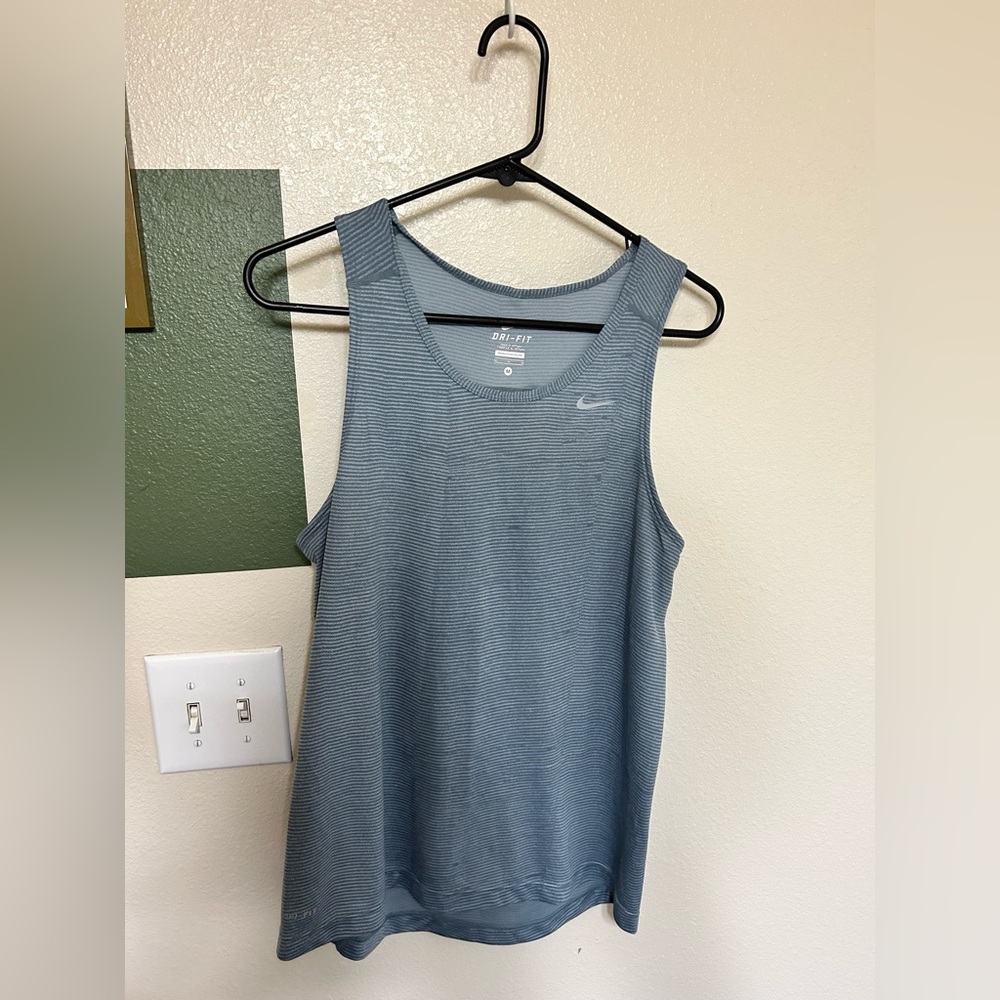 Nike tank